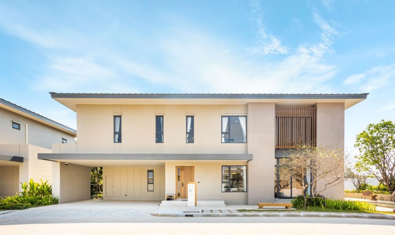 Single detached houses at Solvani Phitsanulok, part of C.P. Land's strategy to tap resilient housing demand in provincial markets.
