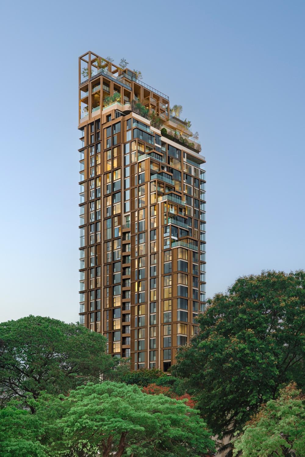 Romm Convent, a 32-storey condominium project on a 1.5-rai site on Soi Convent in the Silom area, with 175 units worth 4.15 billion baht.